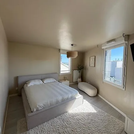Maison Sur Le Toit Elegante & Lumineuse Apartment *